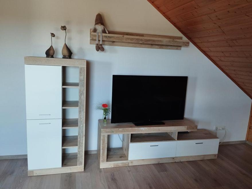 Ferienwohnung Zur Schoenen Aussicht Buchen  Zewnętrze zdjęcie